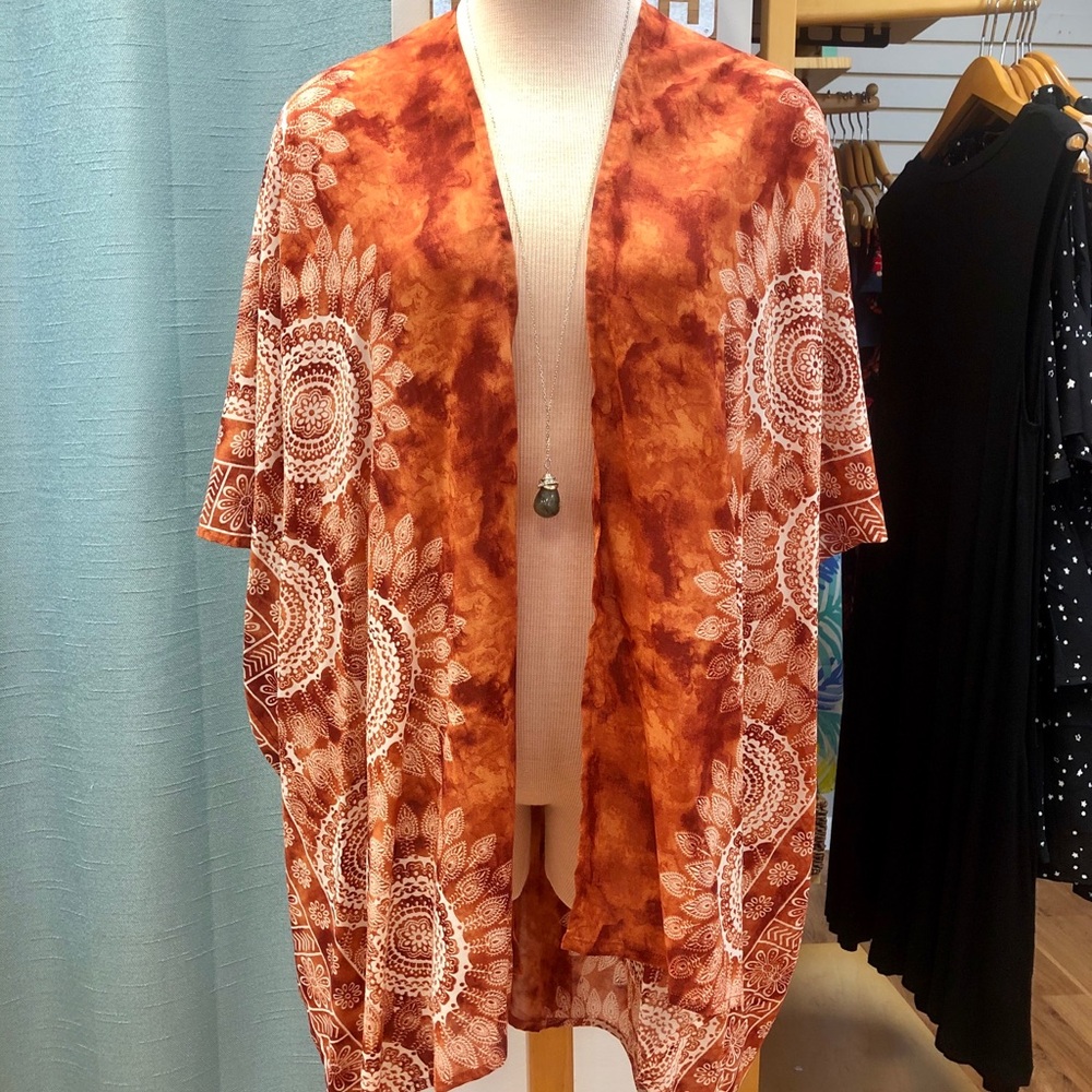 Lotus & Luna Lahaina Mandala Kimono NWT - Picture 3 of 7